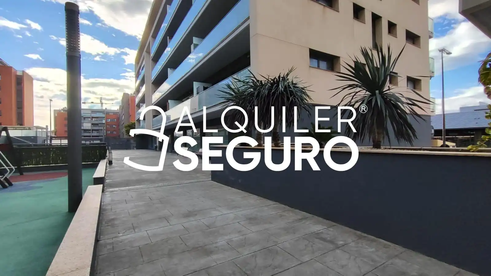 Vista exterior de Piso de alquiler en Paterna con Aire acondicionado, Calefacción y Terraza
