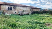 Casa adosada en venda en Castañeda