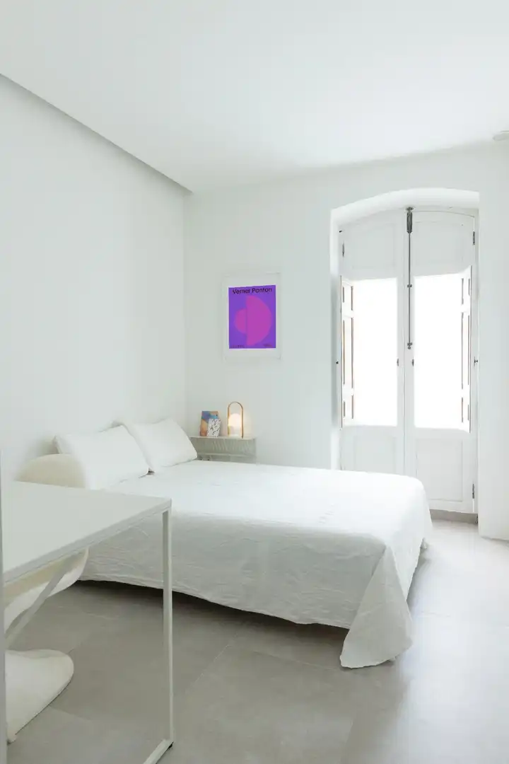 Bedroom of Flat for share in Moncada  with Air Conditioner, Heating and Furnished