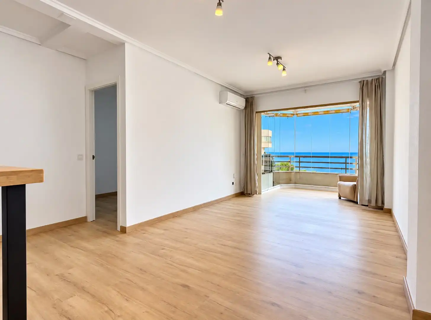 Apartament amb terrassa en venda a Avenida Jaime I el Conquistador 4, imagen 2