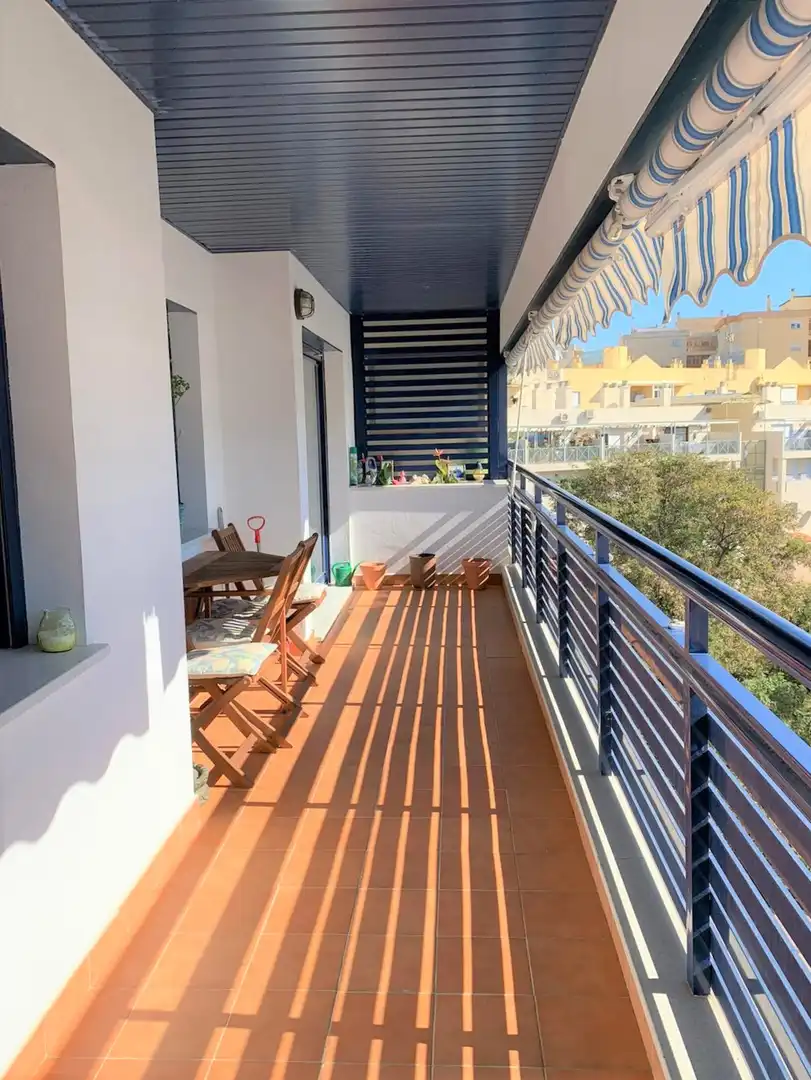 Terrasse von Dachboden zum Verkauf in Estepona mit Klimaanlage, Heizung und Terrasse
