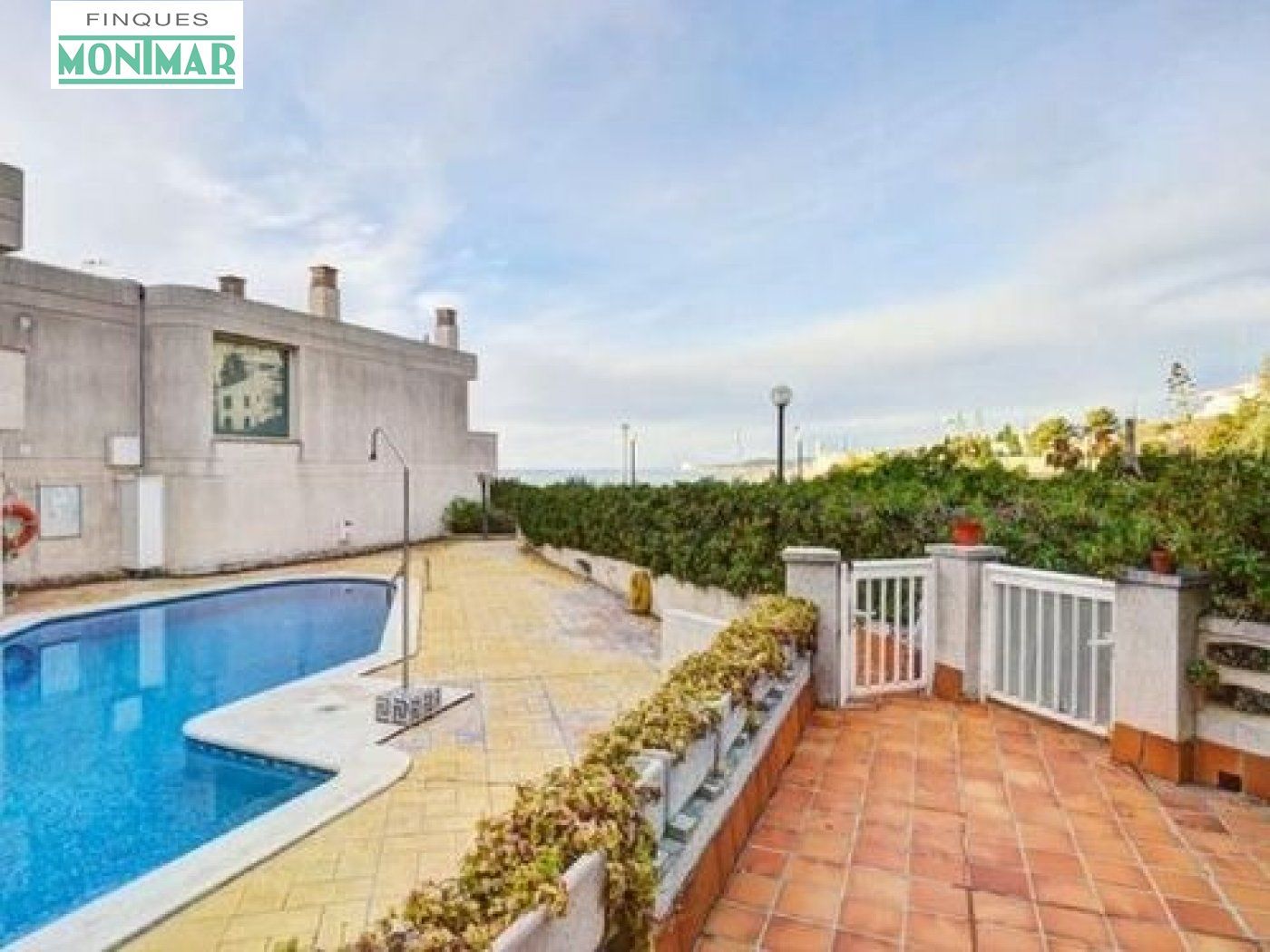 Swimming pool of Flat for sale in Sitges  with Air Conditioner, Heating and Terrace