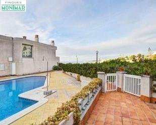 Swimming pool of Flat for sale in Sitges  with Air Conditioner, Heating and Terrace