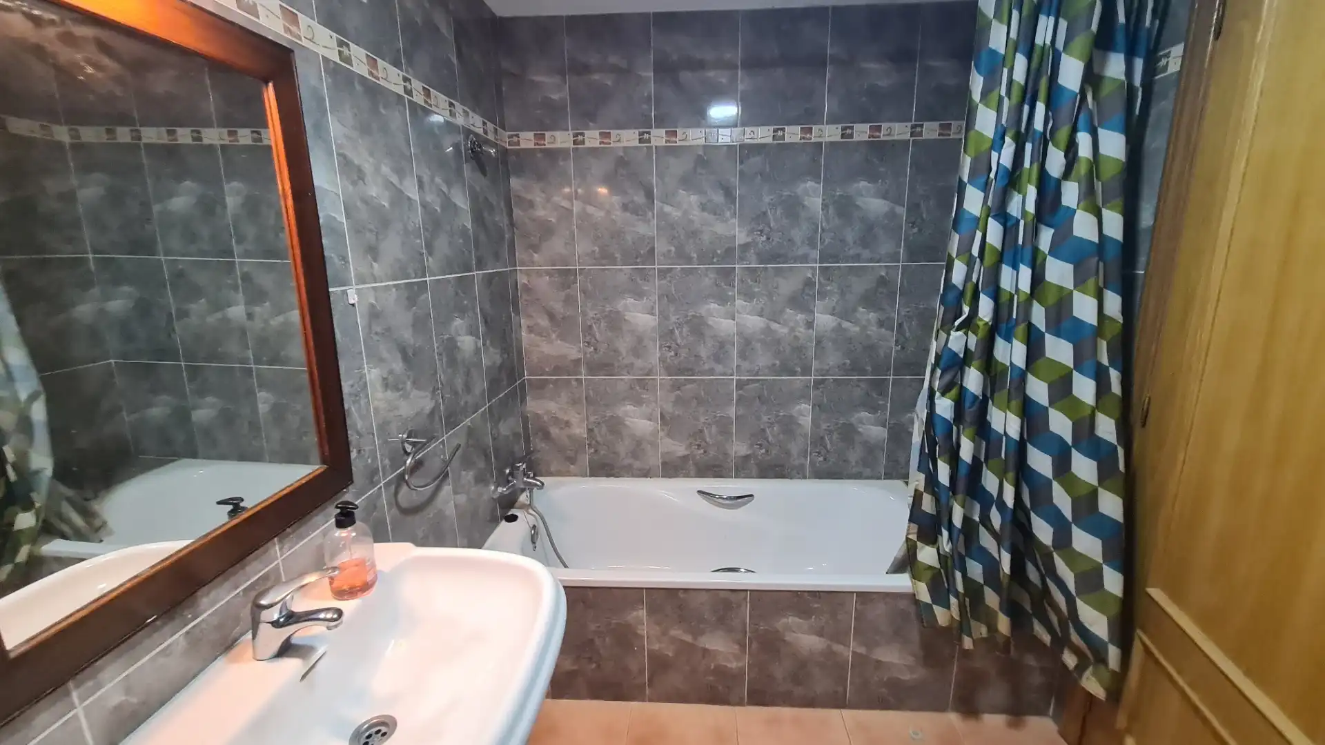 Appartamento con terrazza in vendita a Calle de Cabañales 55, imagen 17
