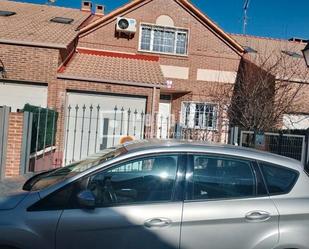 Exterior view of House or chalet to rent in Villanueva de la Torre  with Air Conditioner, Heating and Terrace