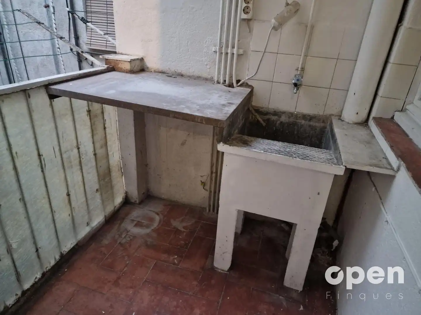 Cocina de Piso en venta en Terrassa con Terraza y Balcón