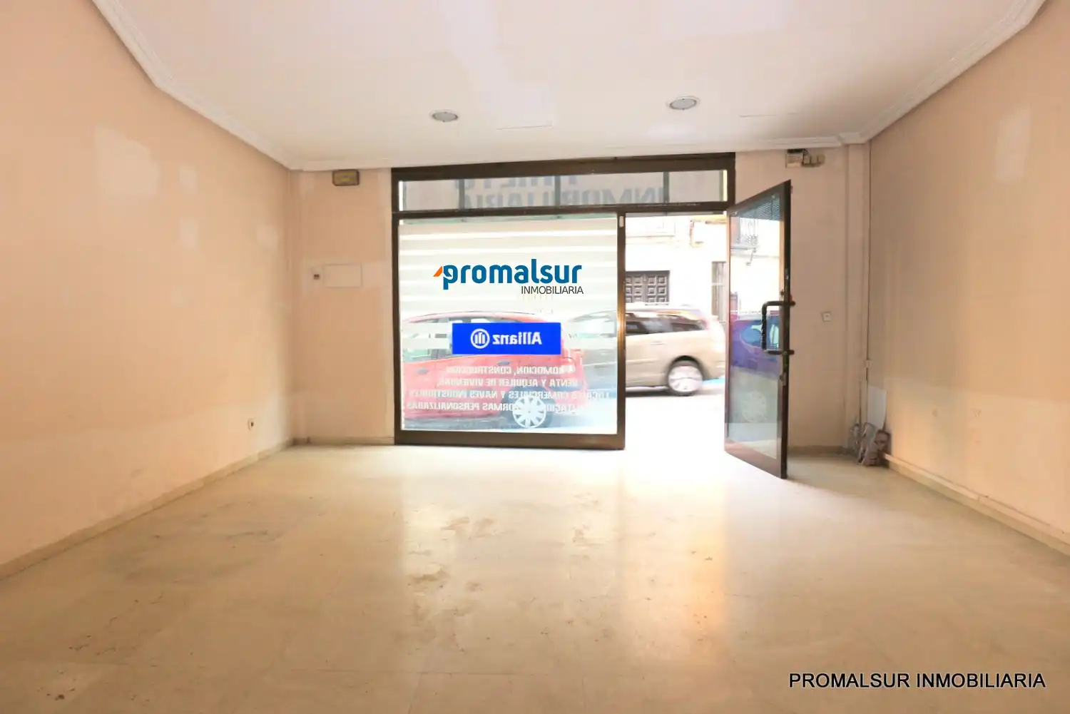 Local commercial à louer à Puente Genil