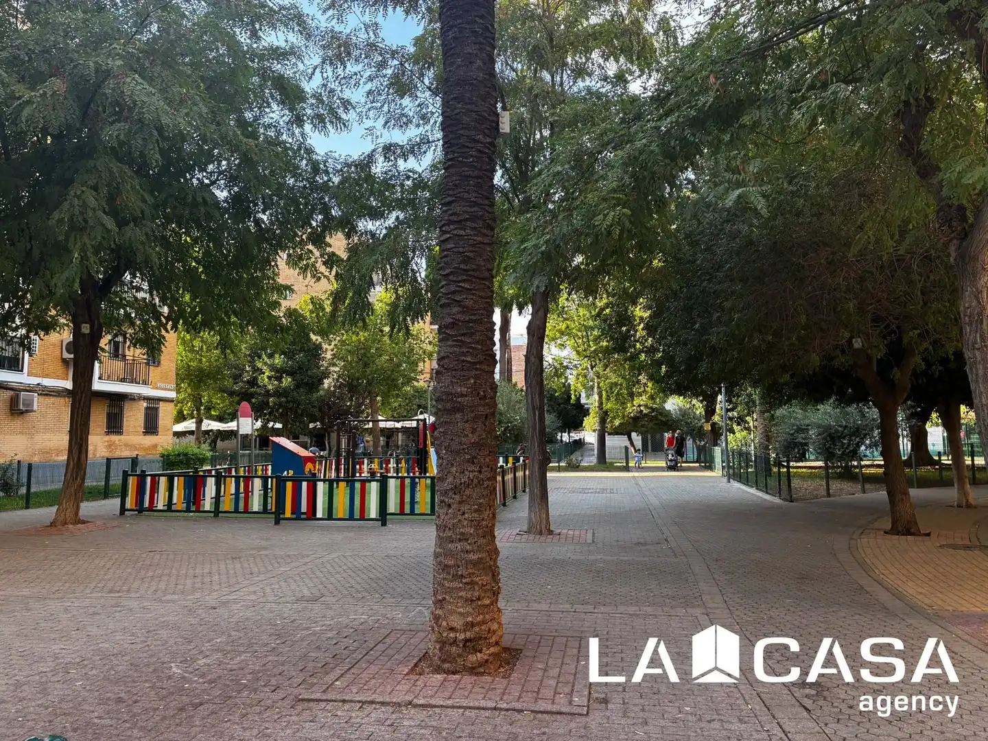 Local comercial en traspàs a San Pablo - Santa Justa