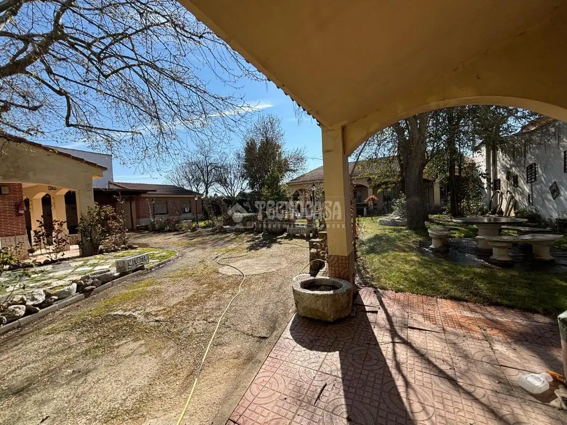 Jardín de Casa o chalet en venta en Nava del Rey