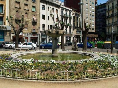Vista exterior de Pis en venda en Girona Capital amb Calefacció i Balcó