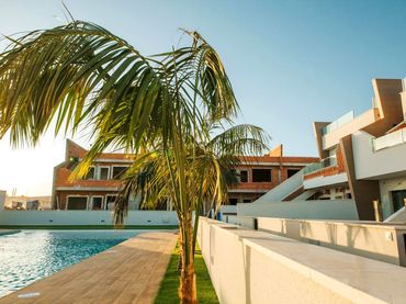Bungalow amb piscina en venda a De Cristobal Colón