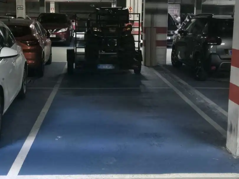 Parking de Garaje de alquiler en Oviedo 