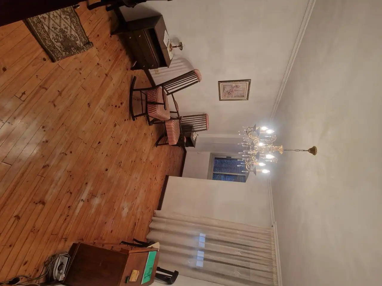Sala d'estar de Casa o xalet en venda en Burgos amb Calefacció, Jardí privat i Traster