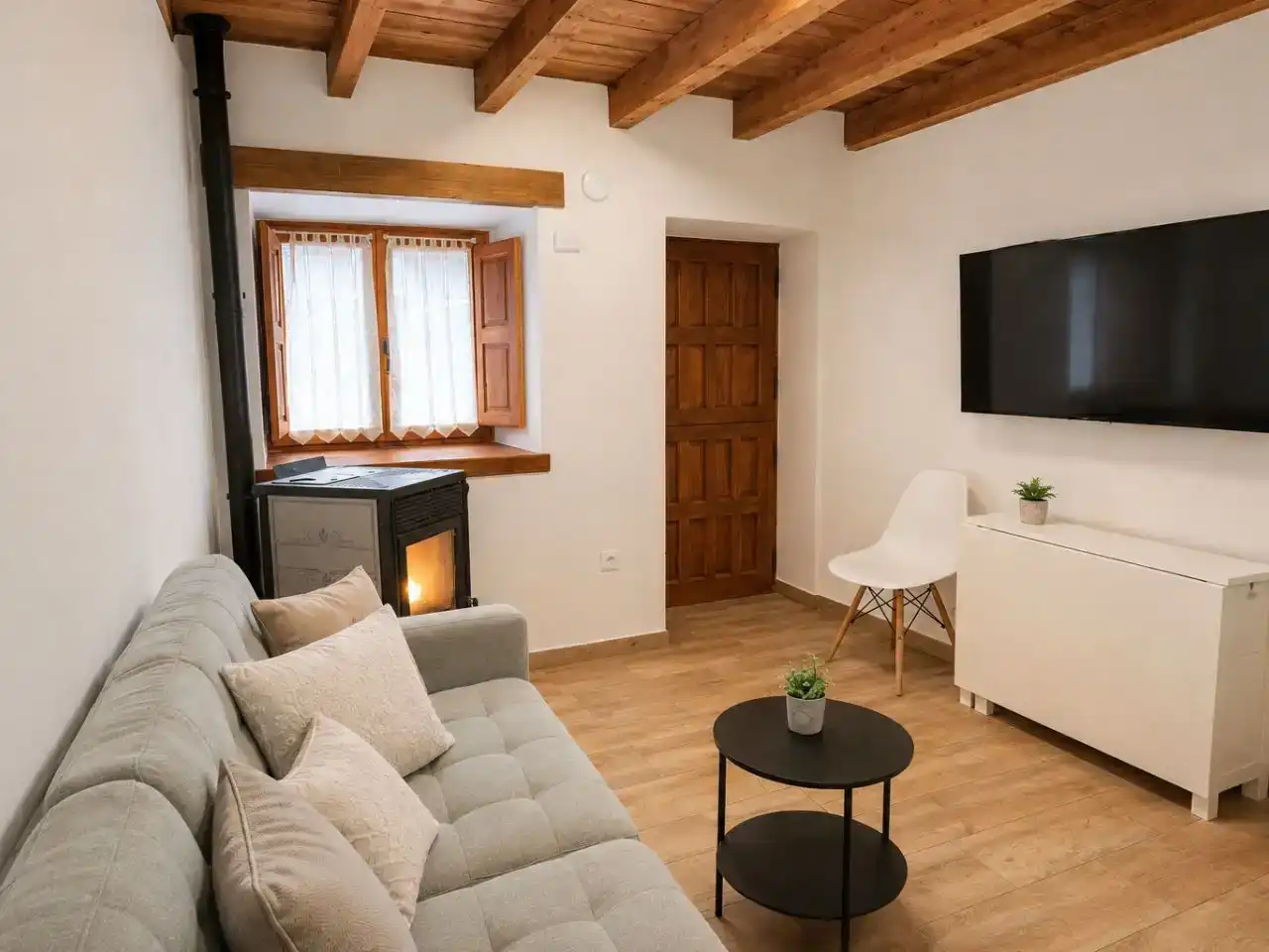 Sala de estar de Casa adosada en venta en Cangas de Onís con Balcón