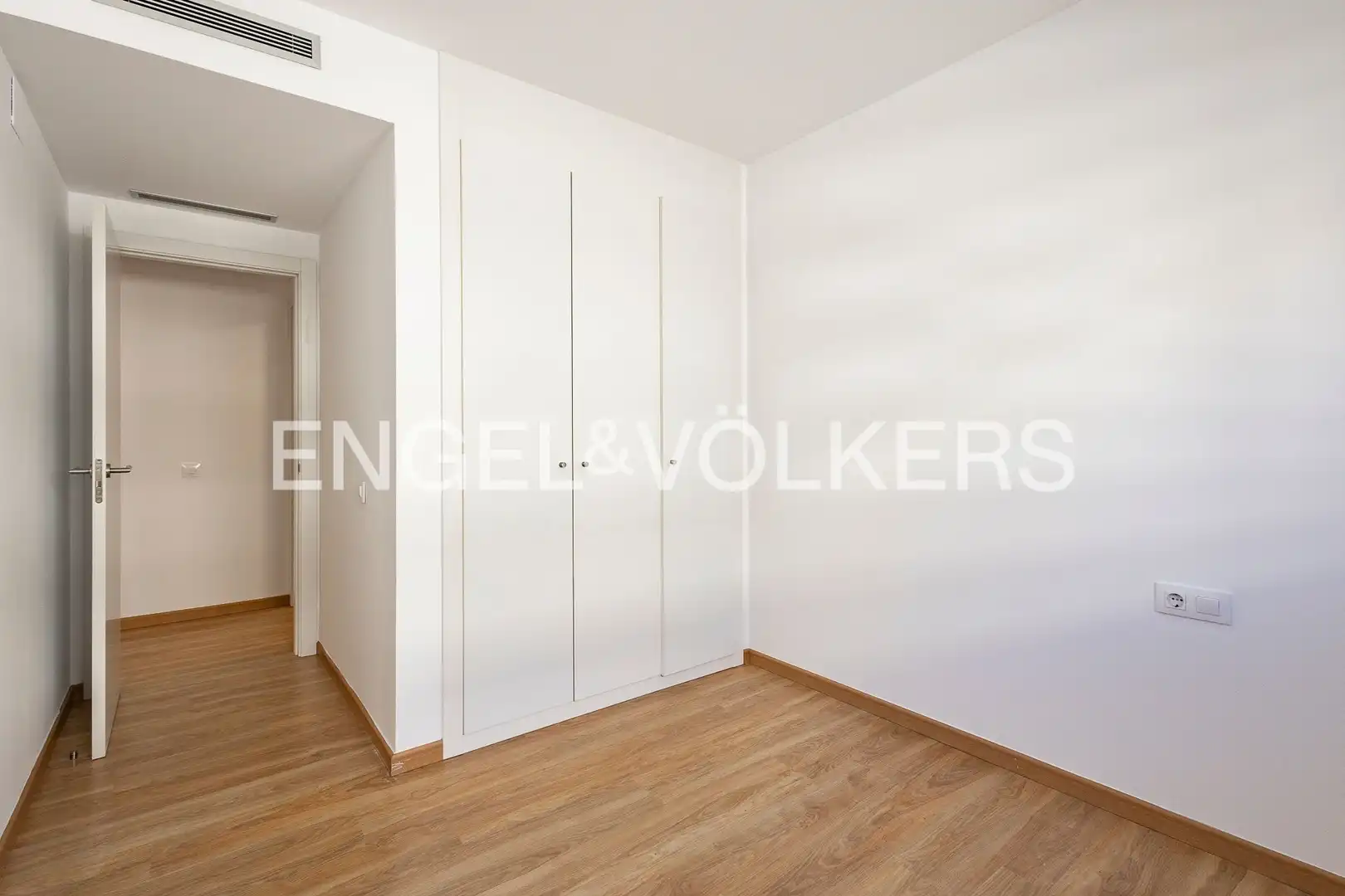 Piso en venta en Sant Just Desvern con Aire acondicionado, Calefacción y Jardín privado