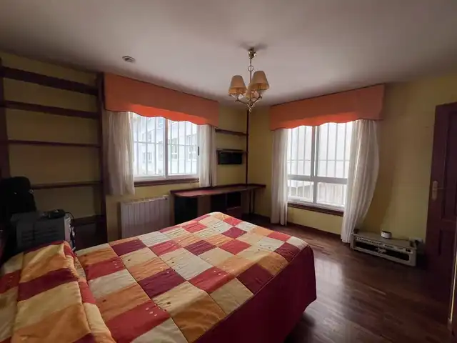 Habitación de Piso en venta en A Coruña Capital  con Calefacción, Parquet y Terraza