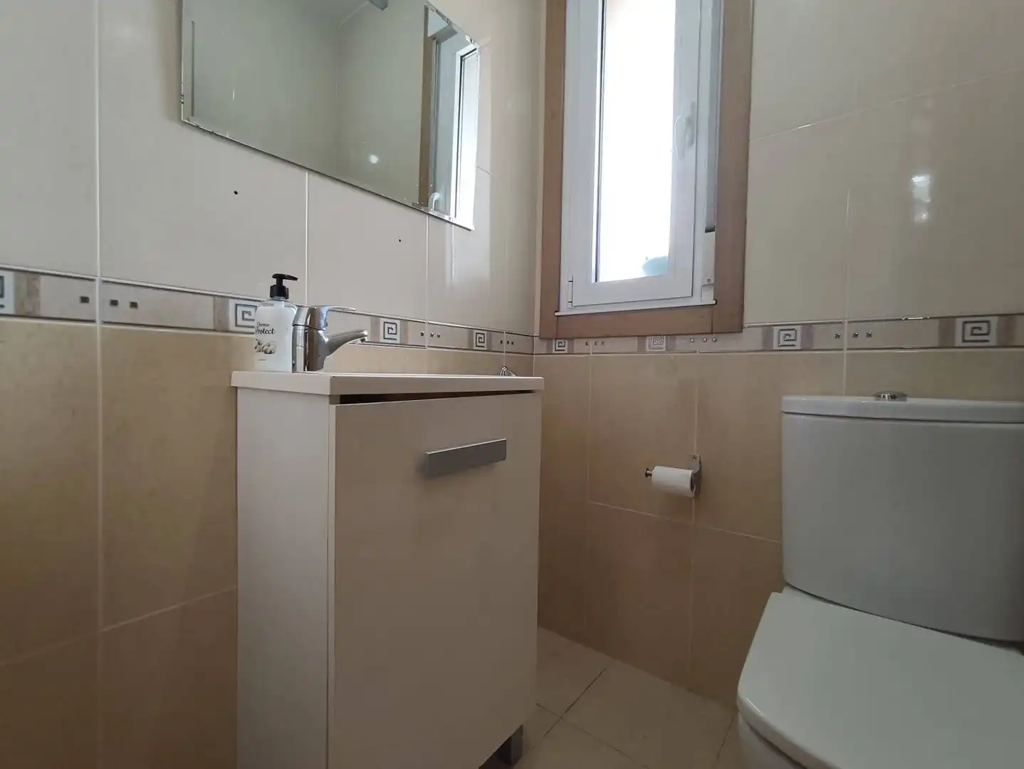Baño de Casa adosada en venta en Teo con Calefacción, Jardín privado y Terraza