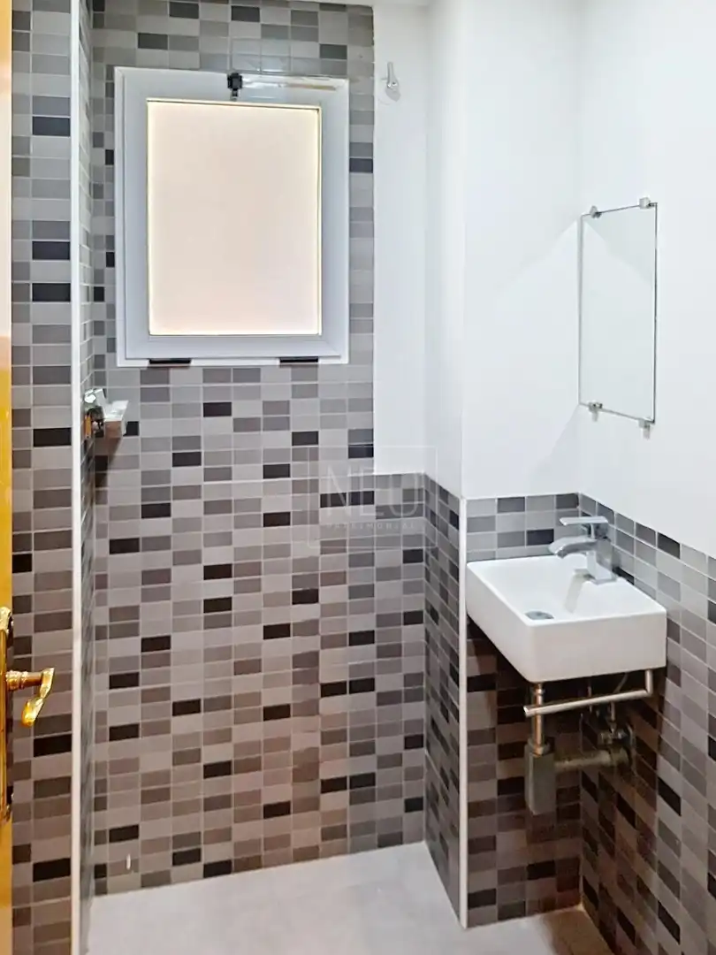 Bathroom of Flat for sale in Daimús  with Air Conditioner, Heating and Terrace