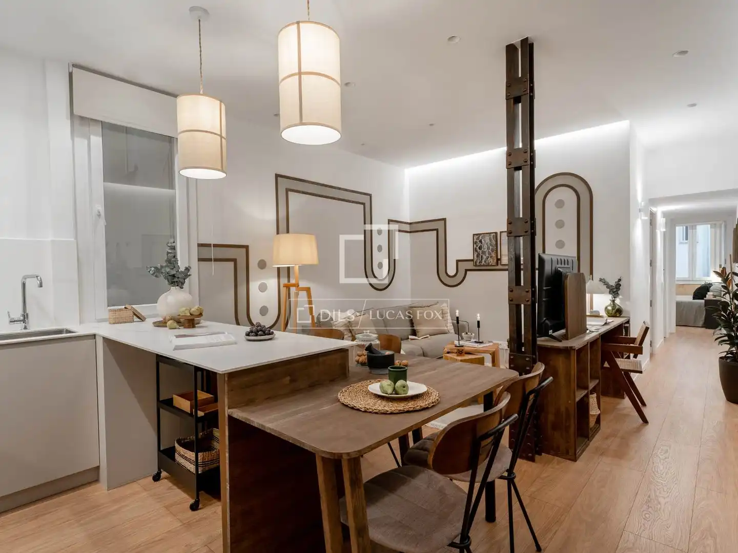Dining room of Flat for sale in Chamberí