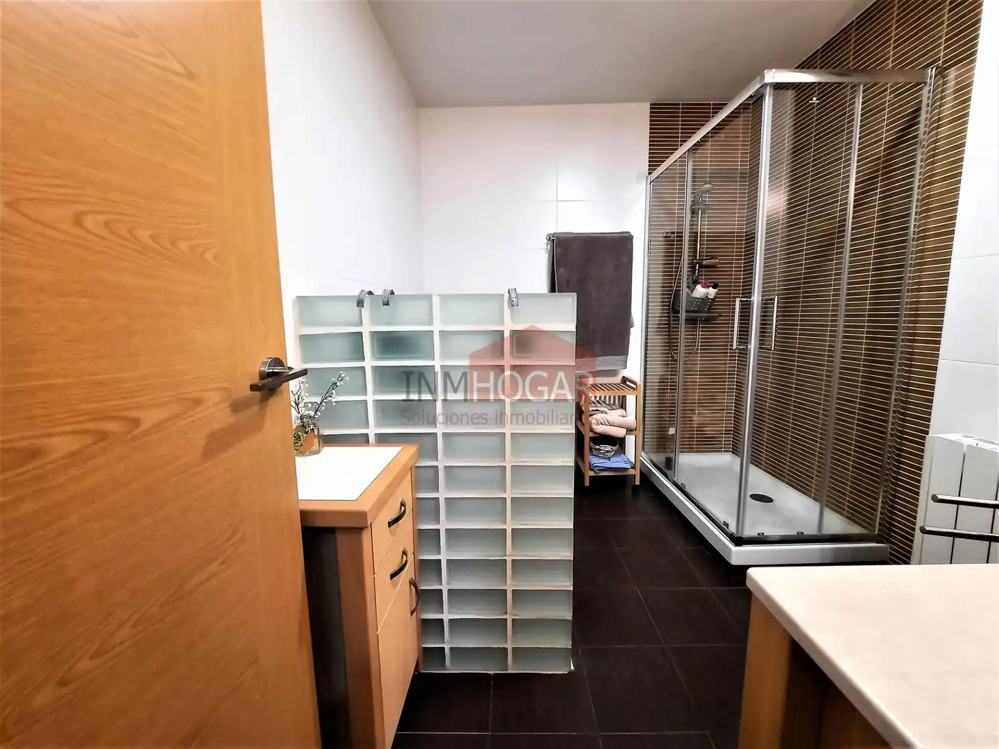 Bathroom of Flat for sale in Navaluenga  with Heating, Terrace and Balcony