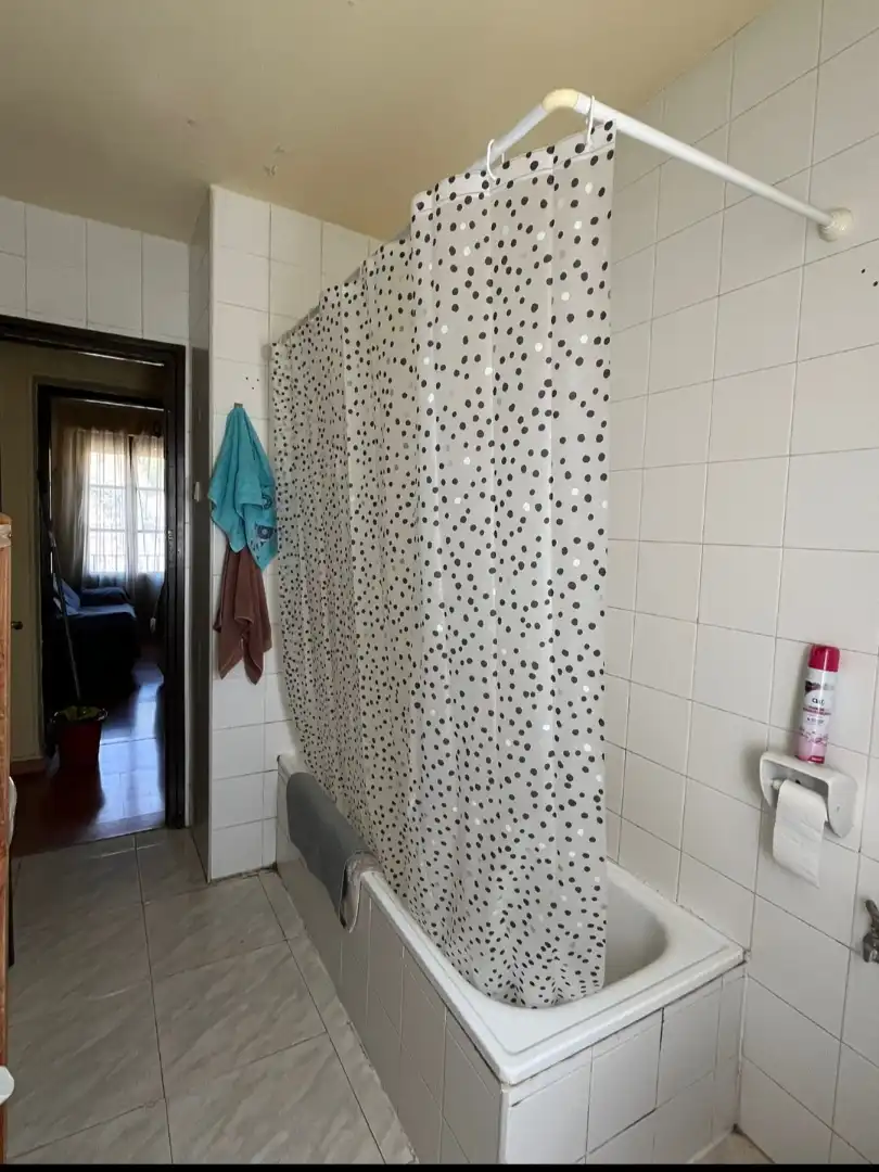 Baño de Piso de alquiler en Toledo con Aire acondicionado, Calefacción y Amueblado