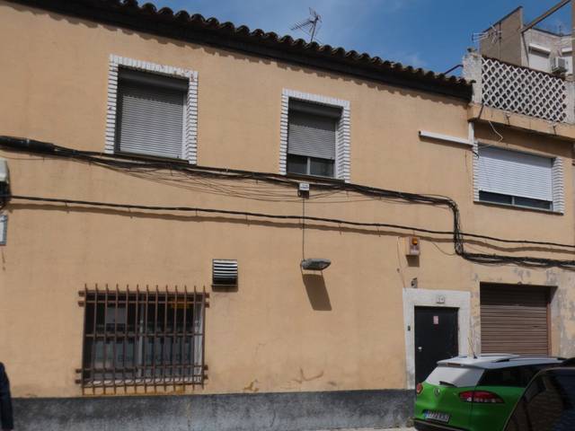 Casa-chalet en Venta en Calle de San Eloy, 29 en Oliver