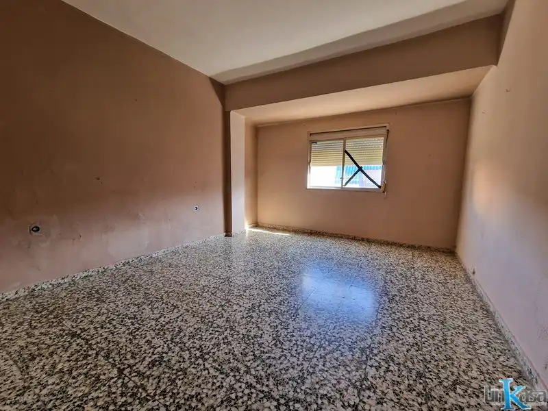 Habitación de Piso en venta en Linares con Balcón