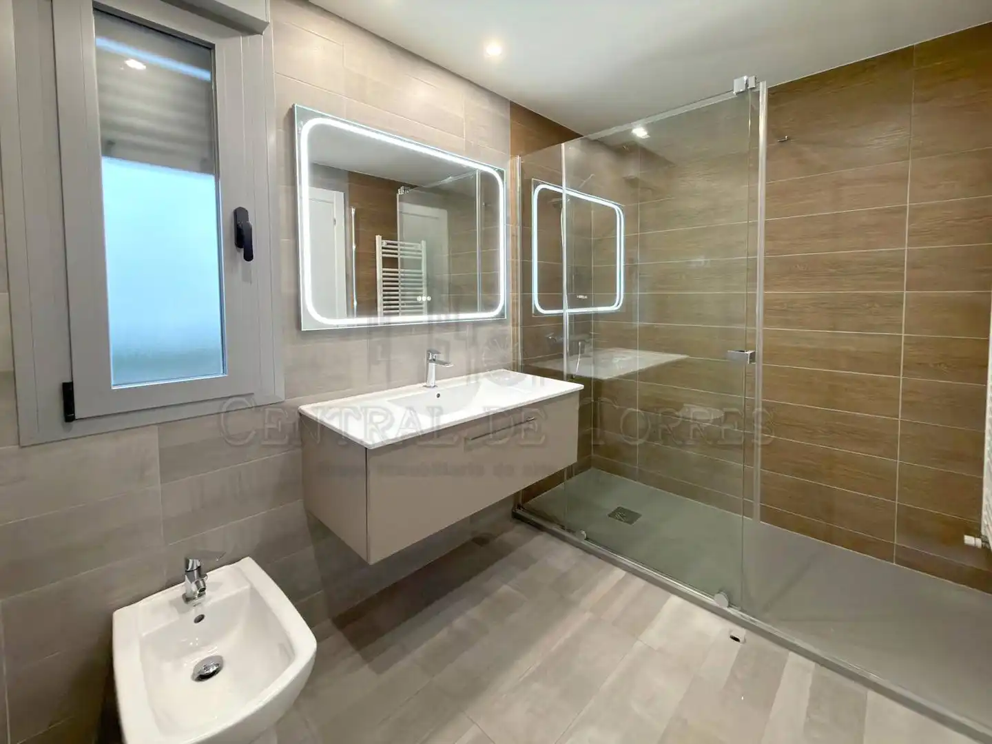 Detached homes for rent in Calle Francisco de Vitoria, Valenoso