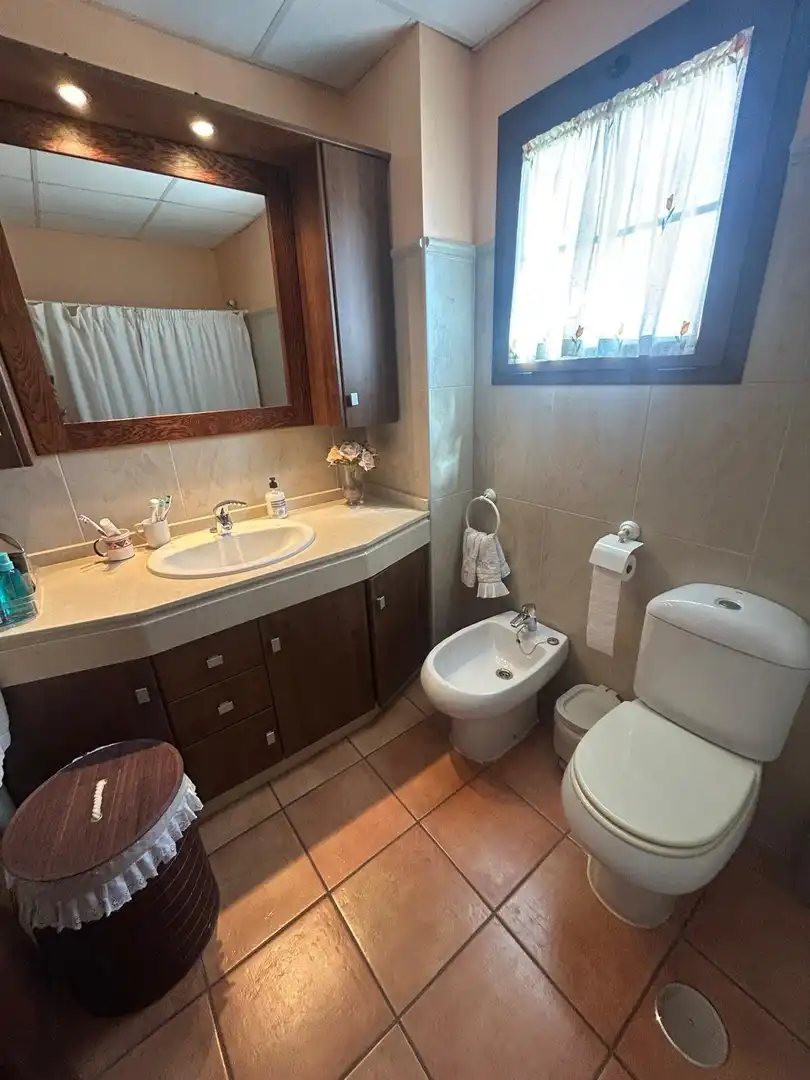 Bathroom of Houses for sale in Utrera