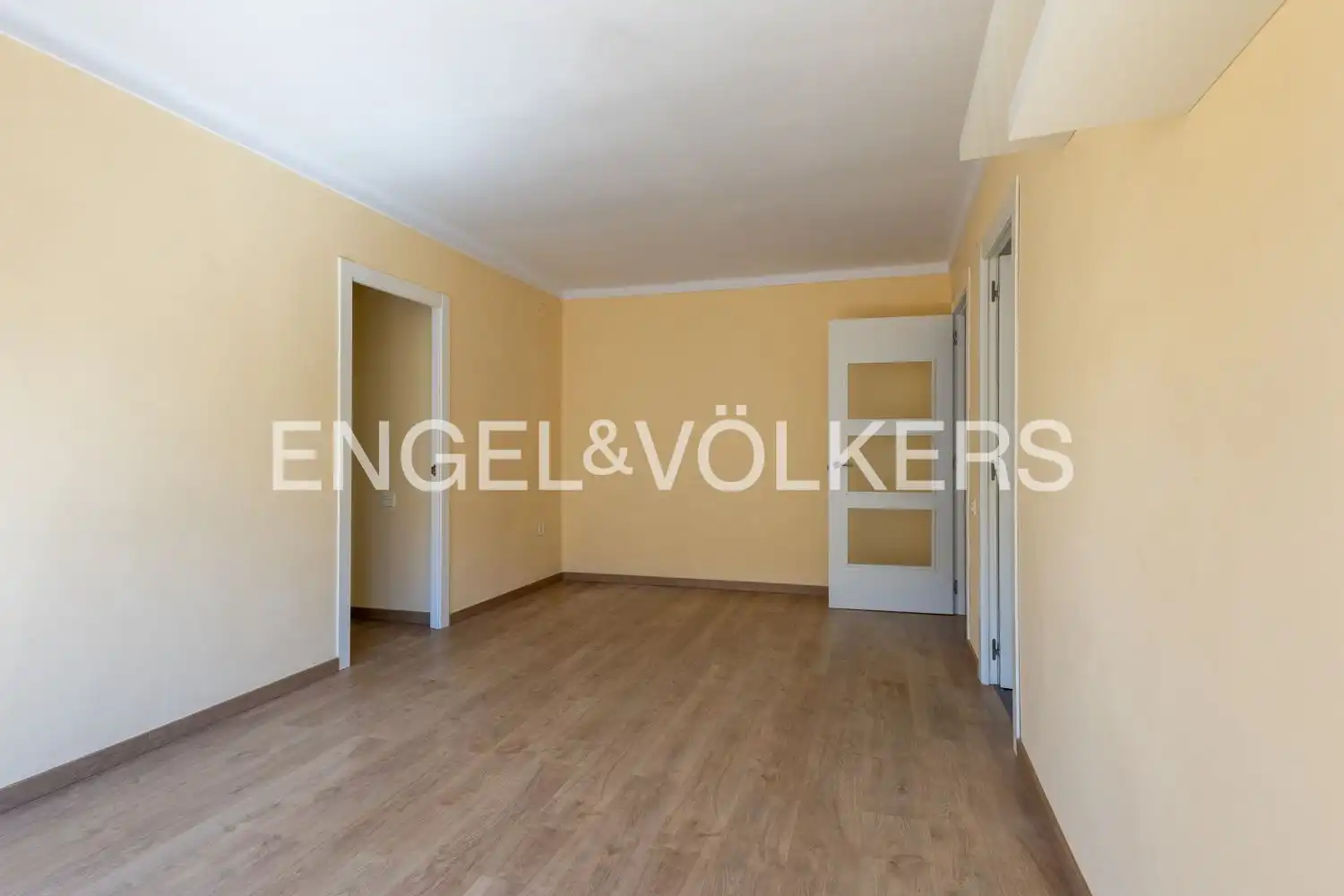 Piso de alquiler en Valencia con Aire acondicionado, Calefacción y Parquet