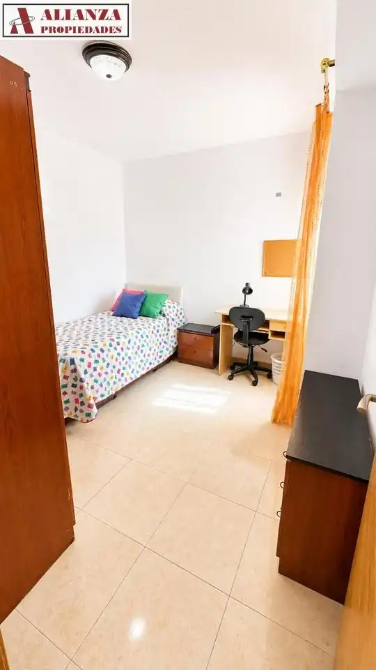 Flat with lift to rent in Cruz de Humilladero, imagen 10