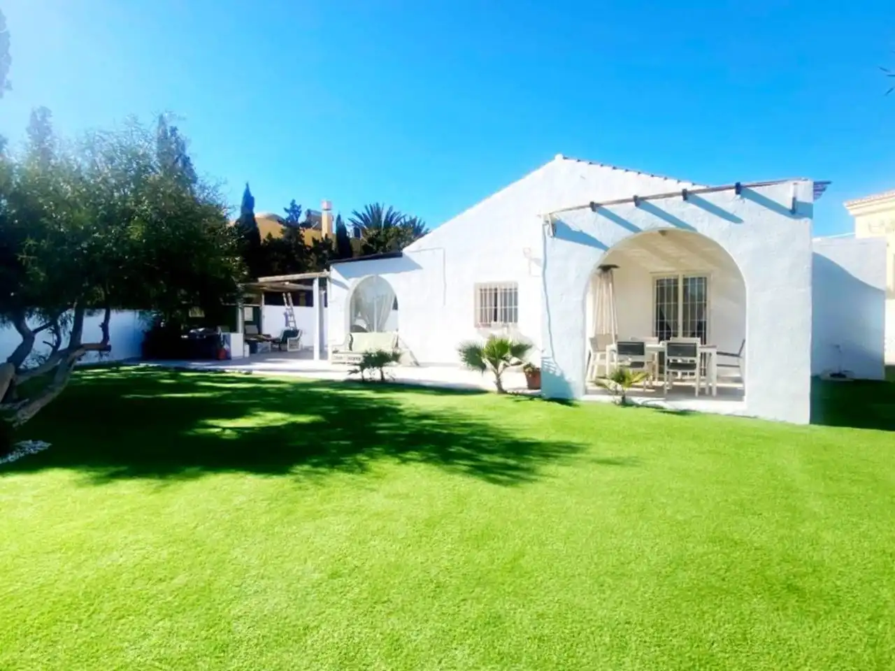 Villa mit Pool zum Verkauf in Roquetas de Mar ciudad, imagen 12