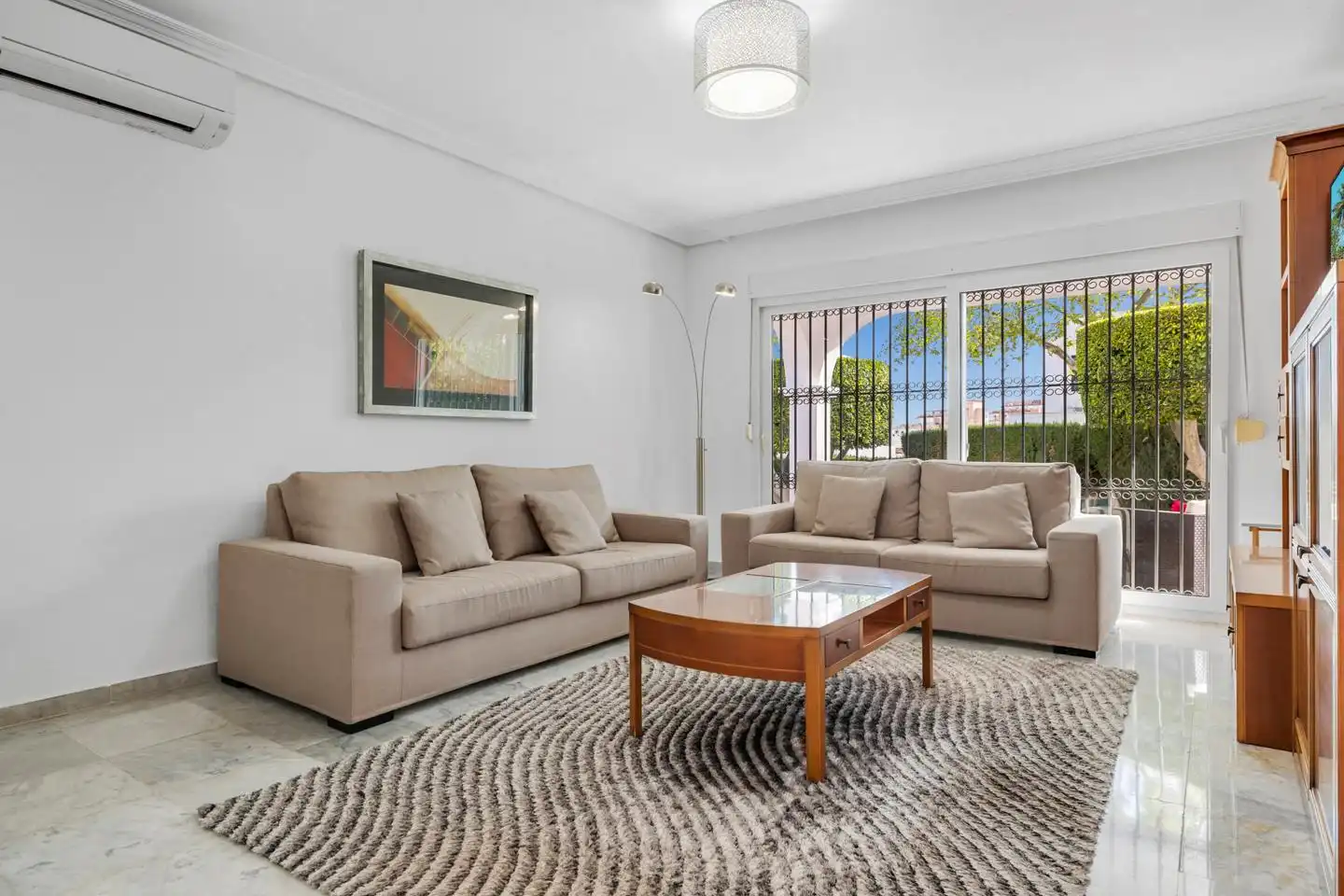 Living room of Houses for rent in Benalmádena  with Air Conditioner, Private garden and Swimming Pool