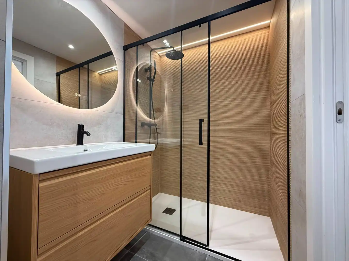 Baño de Piso en venta en Getafe con Aire acondicionado y Calefacción