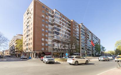 Exterior view of Flat for sale in Alcalá de Henares  with Heating, Parquet flooring and Terrace