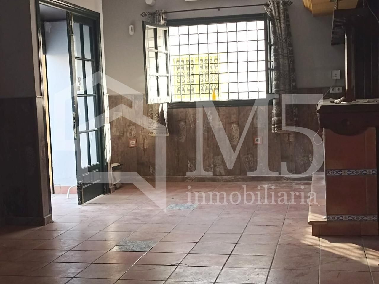 Premises for sale in Vélez-Málaga  with Air Conditioner