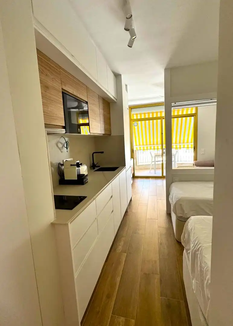 Apartments for rent in Avenida DIPUTACIO, Cap de Sant Pere