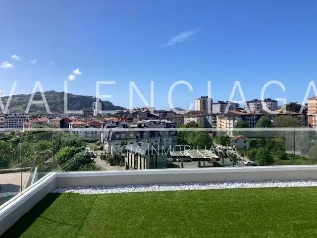 Exterior view of Flat for sale in Zarautz  with Heating, Terrace and Storage room