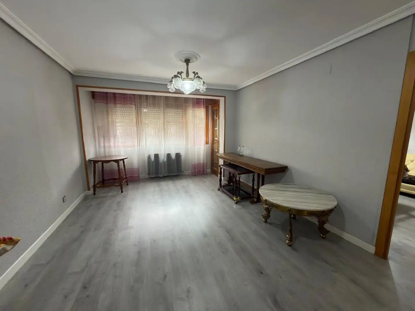 Piso con ascensor en venta en Reyes Católicos - Paseo San Antonio