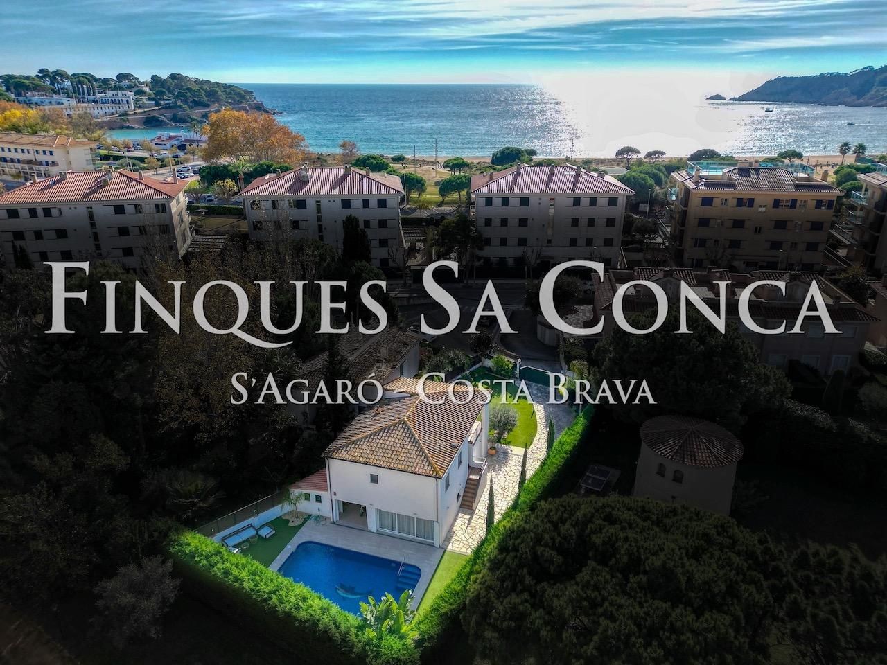 Vista exterior de Casa o xalet en venda en Sant Feliu de Guíxols amb Aire condicionat, Calefacció i Piscina