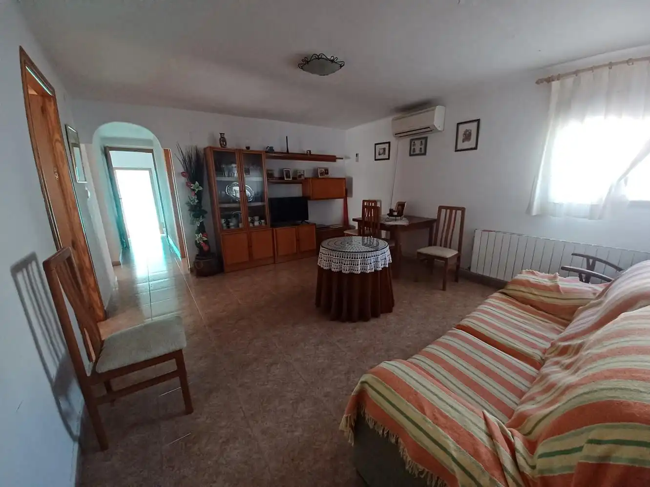 Living room of Houses for sale in Villalgordo del Júcar  with Air Conditioner, Heating and Furnished