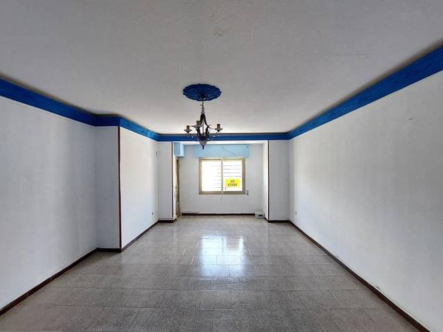Piso en Venta en Calle Granada en Torrenueva
