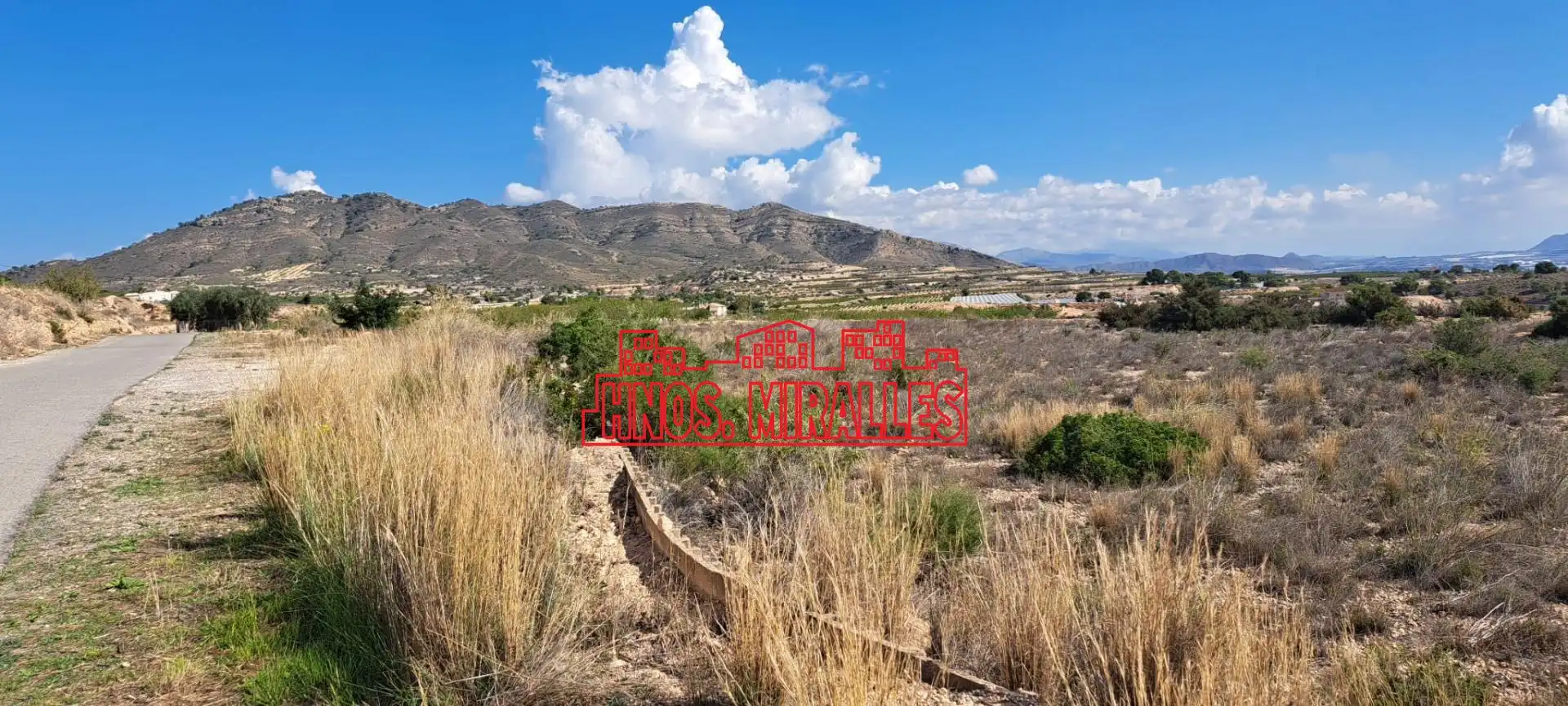 Residential land for sale in Novelda