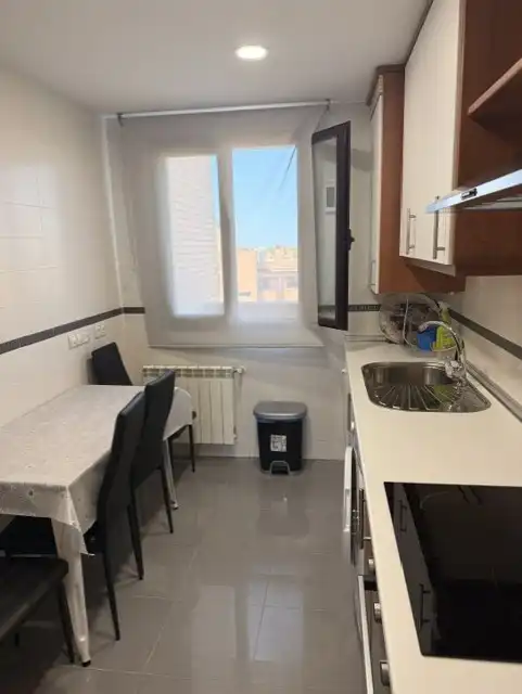 Cocina de Ático de alquiler en Yebes con Aire acondicionado, Calefacción y Amueblado