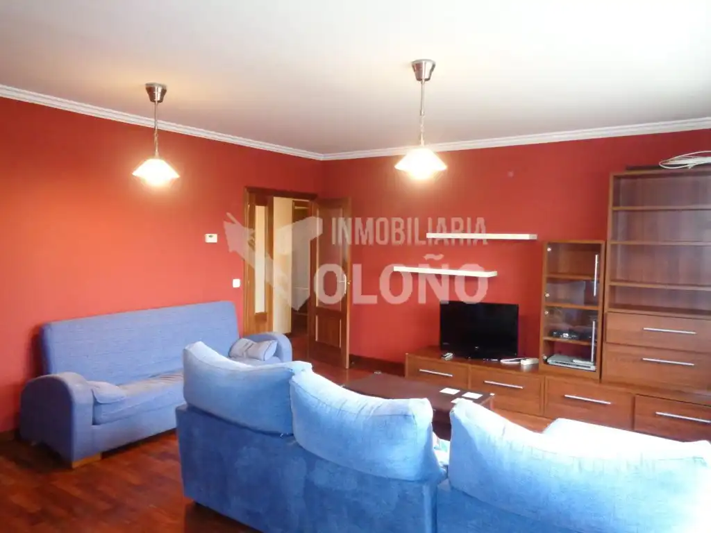 Sala de estar de Apartamento en venta en Haro con Calefacción, Parquet y Trastero