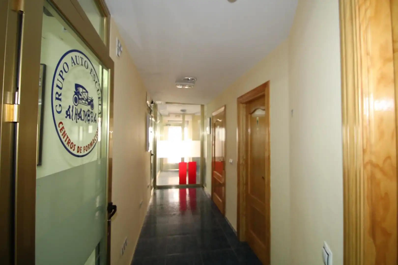 Local en venta en Las Gabias con Aire acondicionado