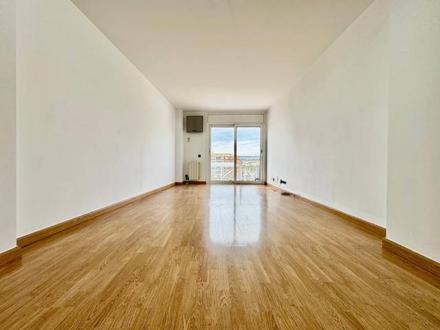 Piso en Venta en Ponent - Set Camins