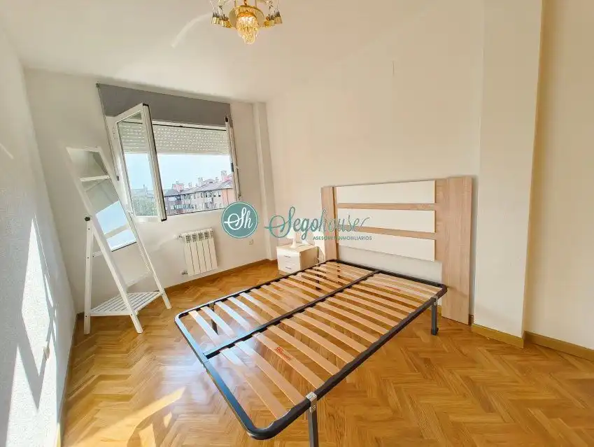 Schlafzimmer von Wohnung zur Miete in Segovia mit Heizung, Parkett und Terrasse