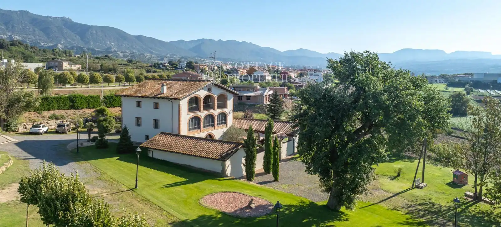 Vista exterior de Finca rústica en venta en Torelló con Terraza y Amueblado