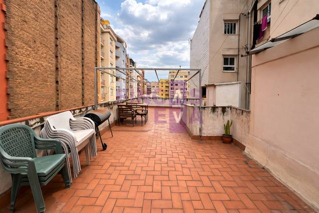 Piso en Venta en Barcelona - CL SARDENYA en Sagrada Família
